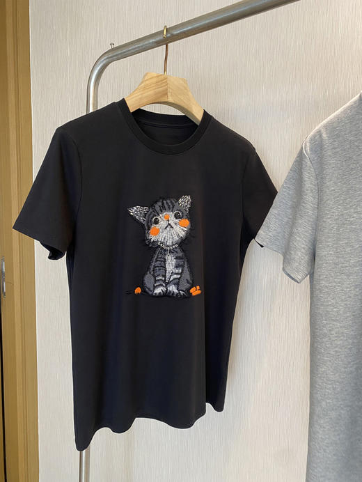 用实拍来说话！！太逼真了！2025新款R单高品质卡通刺绣小猫纯棉短袖T恤女款！ 商品图6