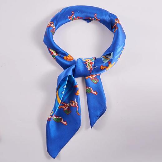 至爱疆物·五星出东方桑蚕丝丝巾  手感舒适干洁 商品图5