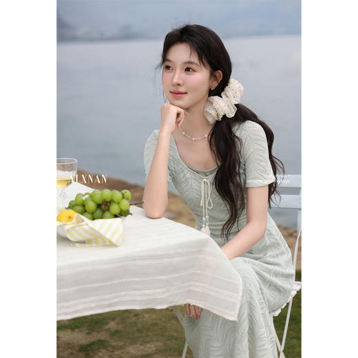 【6折秒杀】鹿向南「茉香风浅」绿色时尚连衣裙女夏季新高腰显瘦假两件长裙子 商品图4