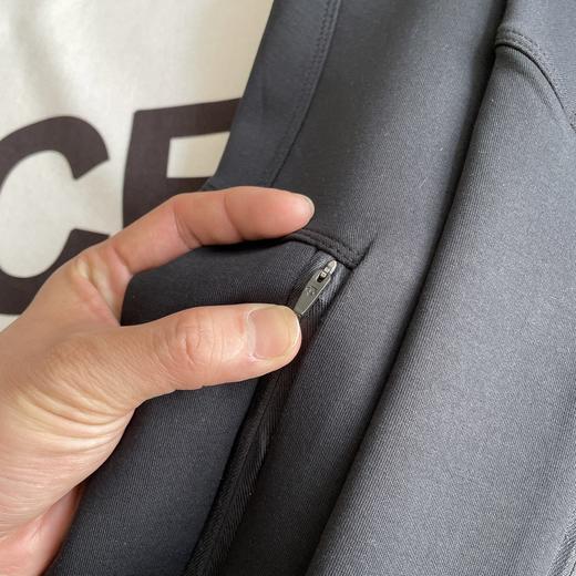 点此购买 迪桑特TRAINING系列综训训练男士针织运动上衣外套 cp 315148 商品图13