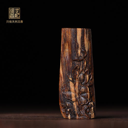 莲丨天然芽庄白奇楠雕件 沉水级 2克 SP11131 商品图0