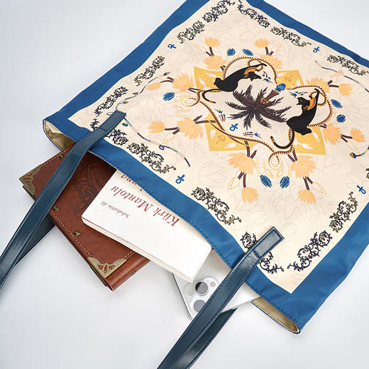 大英博物馆 盖亚·安德森猫系列 轻便松弛感印花 单肩包 商品图3