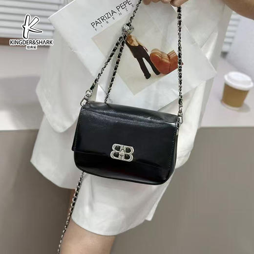 经典鲨2025年新品柔软简约单肩斜挎链条小方包KGB31-5289091 商品图1
