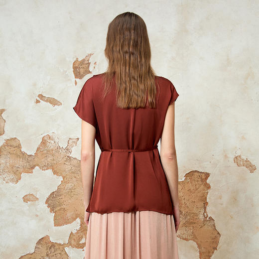 EITIE爱特爱2025夏季新款优雅气质荡领显瘦收腰上衣8213923 商品图4