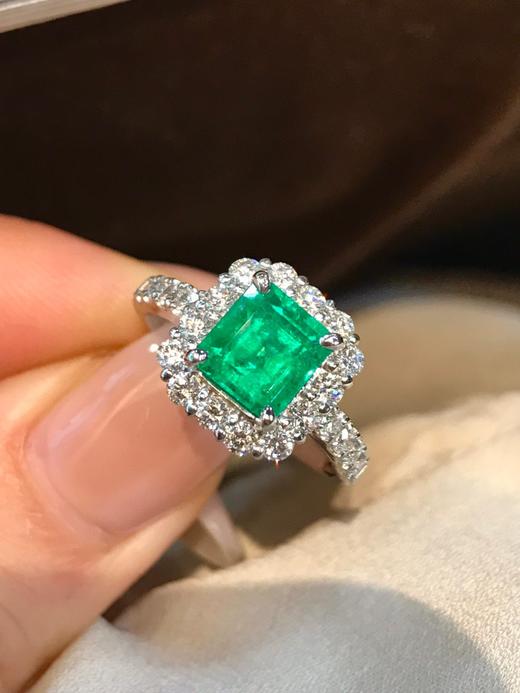 1.38ct刻面祖母绿戒指 商品图2