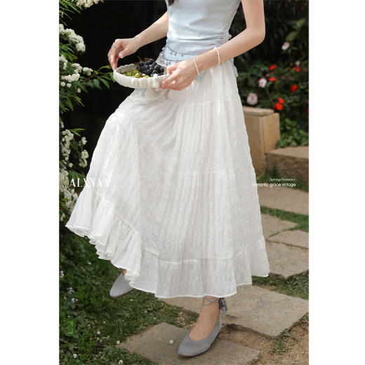 鹿向南「慵懒半夏」白色气质度假裙子女夏新款A字百搭显瘦半身裙 商品图0