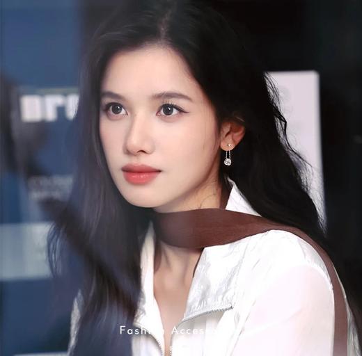 小众品牌原单宋慧乔同款925银针镀金耳环 商品图3