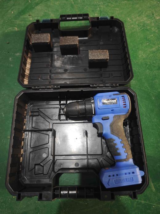 【货号02360】包邮锂电钻机头颜色随机发21V无刷锂电钻大艺款插脚充电钻机头 商品图2