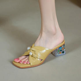 【预售5天】真皮粗跟水钻凉拖鞋女露趾半拖鞋外穿中跟一字拖时尚女鞋ALS&ZYR002