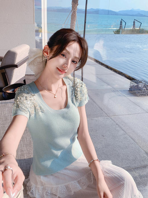 张心子【铂钻天使】夏款重工显瘦针织弹力上衣 U2504052 商品图1