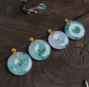 玉美人菲菲--18K翡翠飘花平安扣吊坠 商品图0