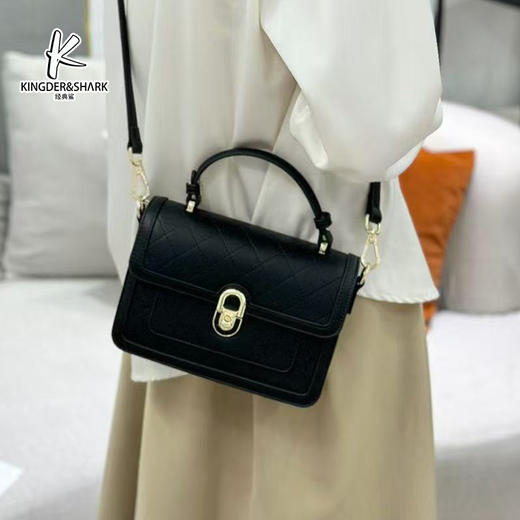 经典鲨2025年新款纯色简约气质斜挎手提包KGB31-5288861 商品图3