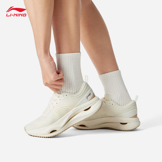 李宁惊鸿丨跑步鞋女鞋25春季新款缓震保护舒适百搭休闲运动鞋ARHV002 商品图4