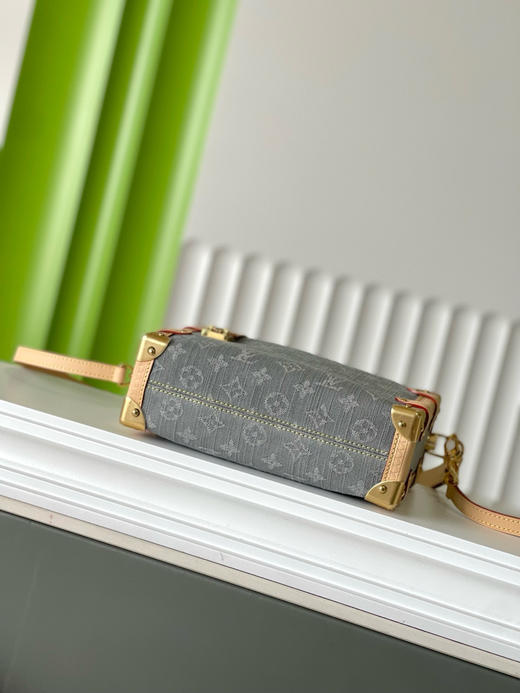 春夏特惠💰950 原单LV M13285 尺寸：23.5×16×8.5cm SIDE TRUNK 牛仔布软盒子包 商品图3