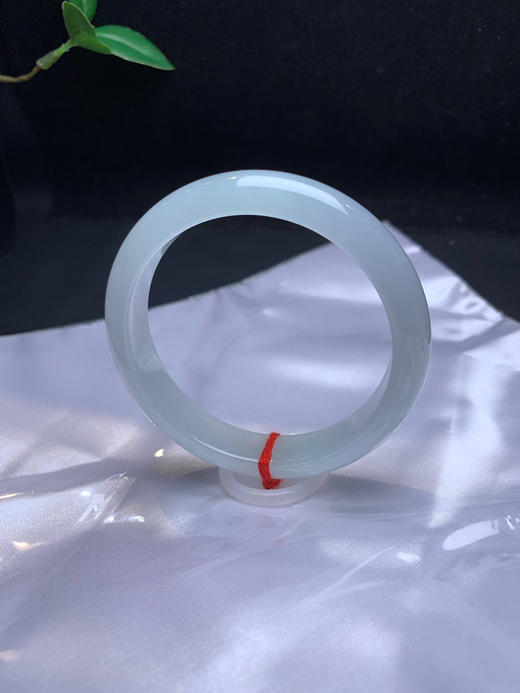 612688，58.5冰底白月光 ，清新冰润，清清爽爽，干净细腻， 秀气 商品图1