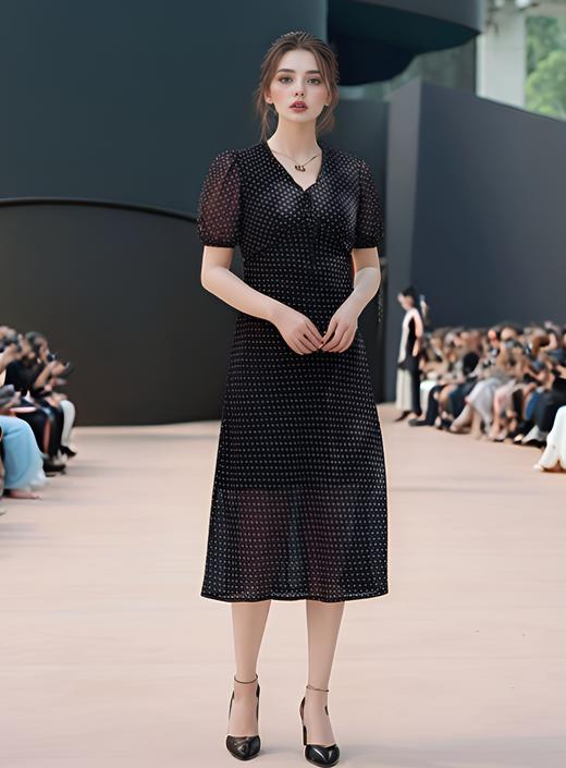 法式V领系带收腰泡泡袖连衣裙 商品图2