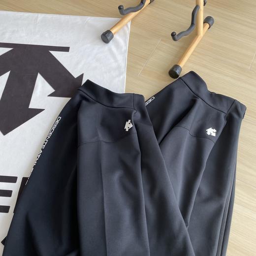 点此购买 迪桑特TRAINING系列综训训练男士针织运动上衣外套 cp 315148 商品图9