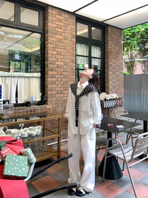 <曾小咸推荐>新品现货秒杀！卖完下架不再补 ！微信粉丝打折价！！3色长袖衬衫 日常159.99/件 立减70 秒杀89.99/件！！ 商品图8