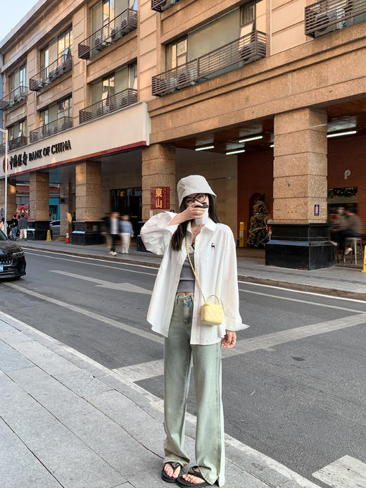 <曾小咸推荐>新品现货秒杀！卖完下架不再补 ！微信粉丝打折价！！3色长袖衬衫 日常159.99/件 立减70 秒杀89.99/件！！ 商品图6