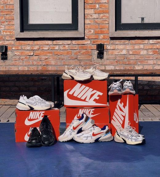🌸【品牌授权】正品耐克‼️河南奥莱仓库直发💕 千禧年时代美学🌈「Nike V2K Run」重回复古全系列合集✨复古玩家新选择 鞋面网眼设计，轻盈透气 双密度泡绵中底✨ 商品图4