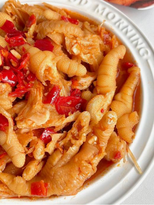 💰39.9元🉐️2罐📢好吃到可以出摊的『川七婆柠檬酸辣去骨鸡爪』 来了😍实体店同款秘制配料提味💥Q弹爽脆✨酸辣入味😍外形诱人 商品图5