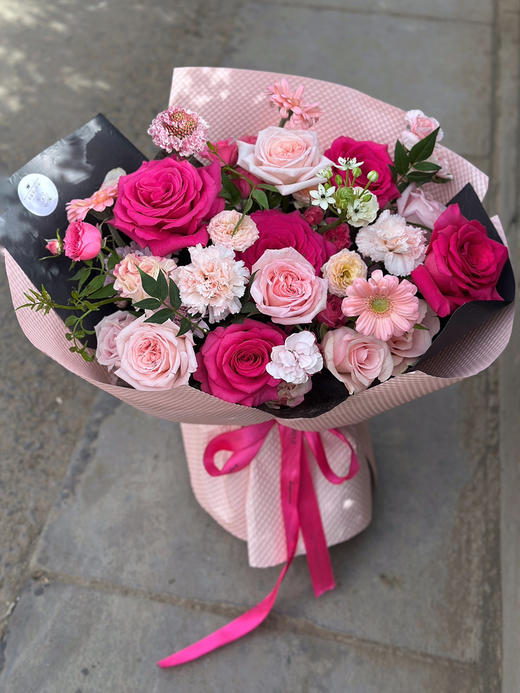 插花泥花束 弗洛伊德粉色荔枝玫瑰混搭花束 商品图0