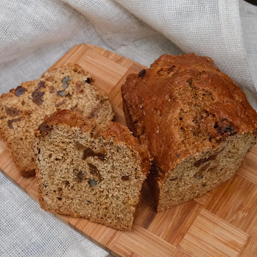 酸奶黑麦面包Nuts&figs filled yogurt rye bread 商品图0