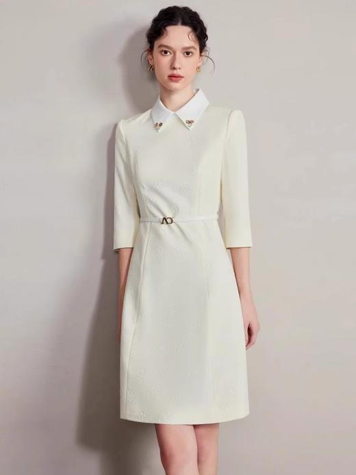 IWY/米白色连衣裙七分袖新款设计感拓花翻领西服裙美容院工作服Q1270 商品图0