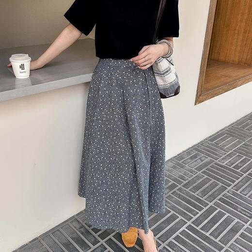 洛诗琳34403气质碎花半身裙2025夏季新款高腰显瘦A字裙女0561 商品图1
