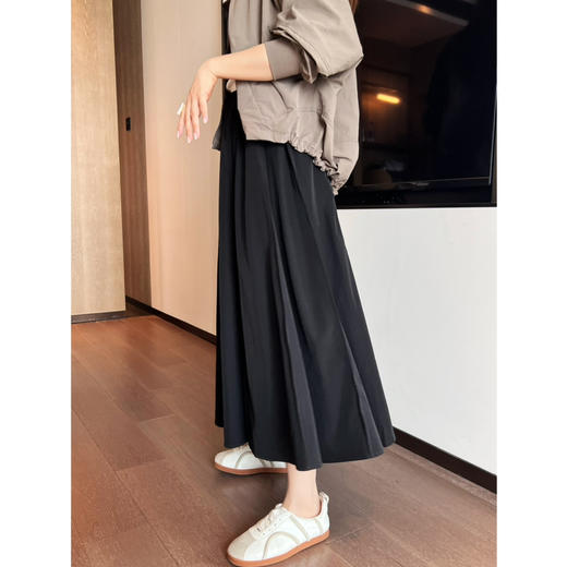 新年折扣 2504303   川久**经典 黑色，伞裙～ 显瘦 商品图3