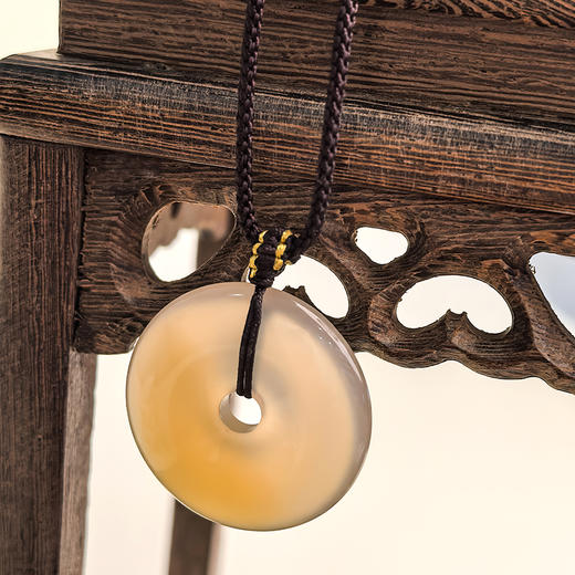 【赠一口糖佛公/如意/平安扣吊坠】BAOFANDI宝梵迪 2025好运锦鲤蜜糖色天然高冰种玛瑙手镯 母亲节好礼 商品图5