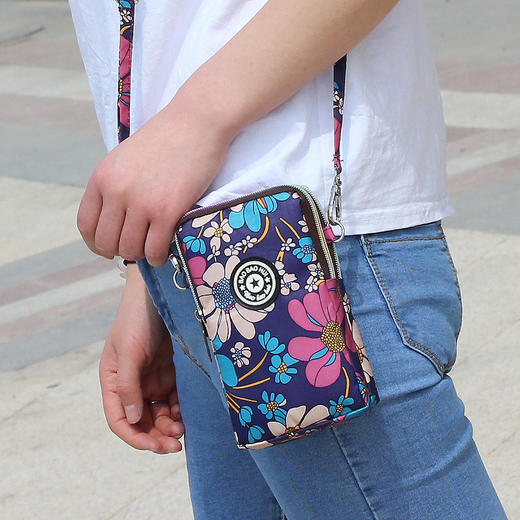 【新款手机包，时尚单肩斜挎包！】手机包女士单肩包 斜挎包零钱包 布艺手腕包 竖款钱包可装6.2寸手机-QQ 商品图3