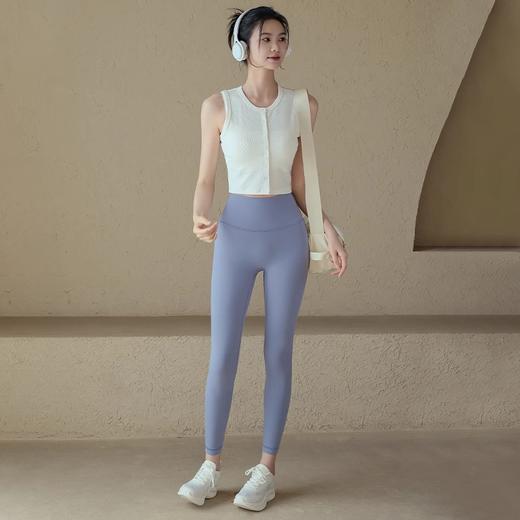 跃牌【周游世界系列】春夏新款瑜伽服女休闲简约背心纯色修身无袖上衣TP0863 商品图4