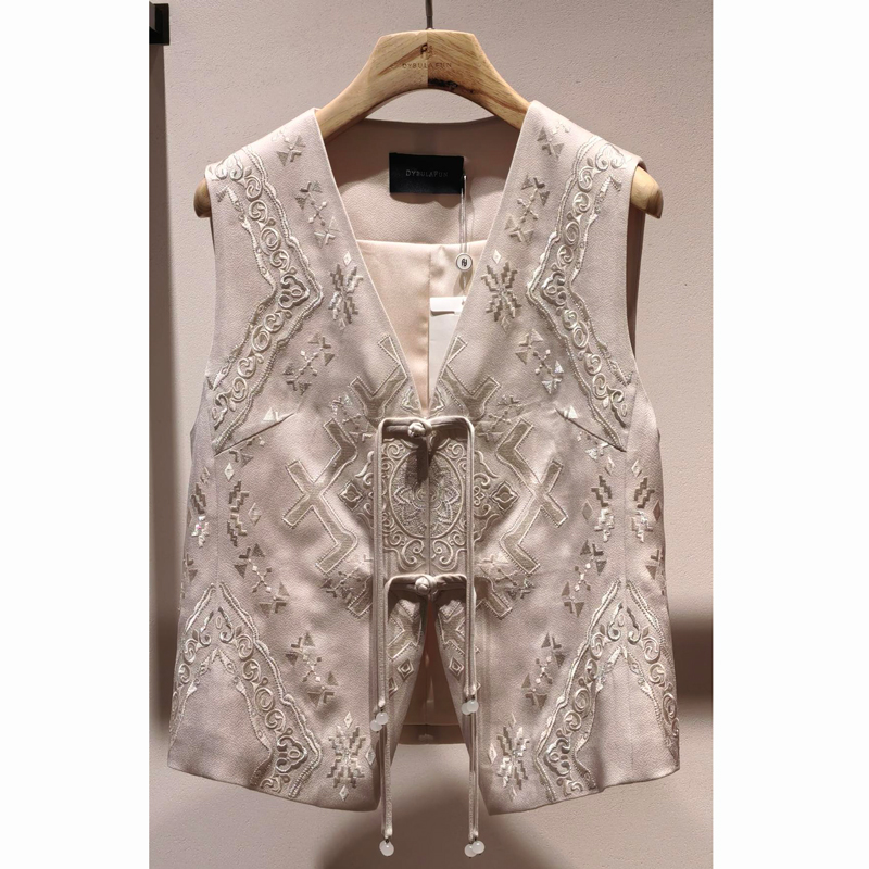 戴布拉芬马夹L28B154M