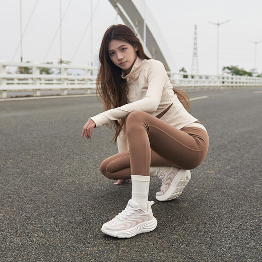 灵动系列2.0缓震厚底休闲运动鞋 男女同款 商品图1