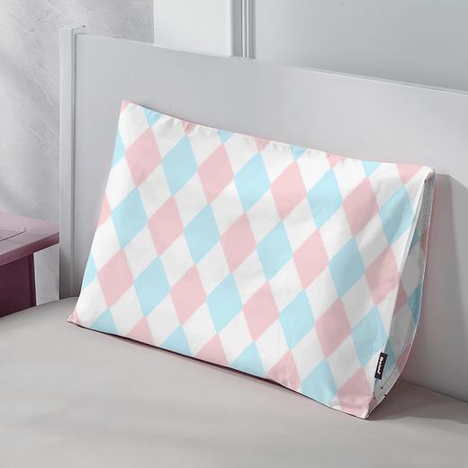 多喜爱筑梦乐园儿童枕袋（斑斓色彩/海风之都/生活美学/企鹅日记）全棉斜纹 柔软舒适 细腻亲肤 透气耐用 商品图1