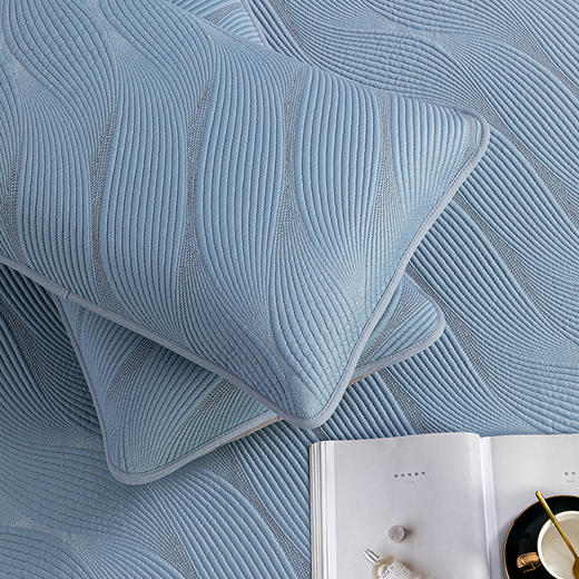 多喜爱 凉豆豆笠围三件套-悦动（蓝/灰）【可水洗机洗】【柔软可折叠】【凉感值0.28】【全方位包裹】 凉席子A类标准 有效抗菌 3D立体凉豆豆 商品图2