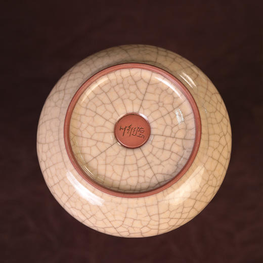 叶维德墨纹铉纹瓶 商品图2