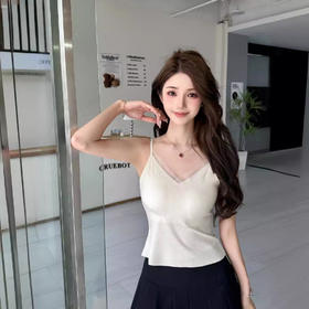 雀说时尚新款蕾丝拼接V领辣妹穿搭性感吊带背心带胸垫内搭外穿上衣女AL