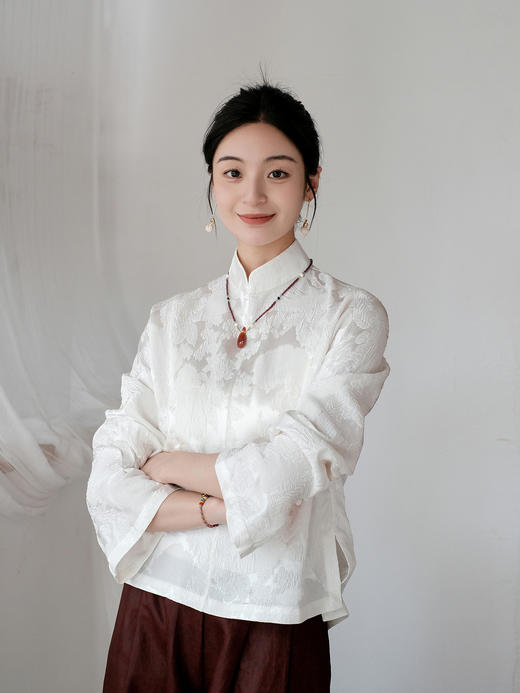 盛唐牡丹 | 珍珠白凤凰纹冠乐绉女上衣 商品图0