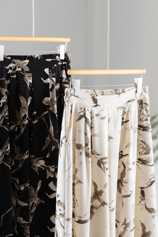 2025新款水墨碎花裤裙高级小个子高腰半裙8905 商品图1