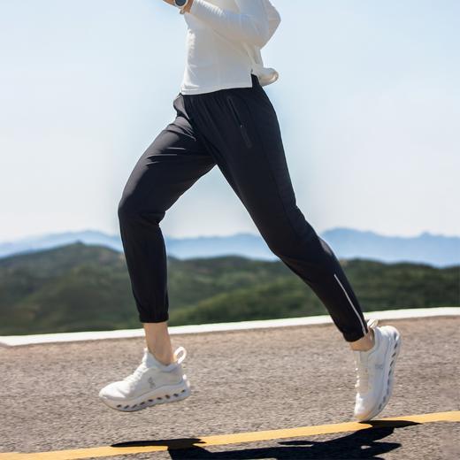 身体智慧 BODYWIT 飞羽 弹力跑步长裤 商品图3