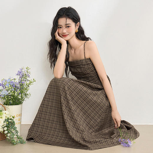 美拉德法式复古格纹吊带裙女夏季收褶打揽收腰连衣裙V1050584 商品图2
