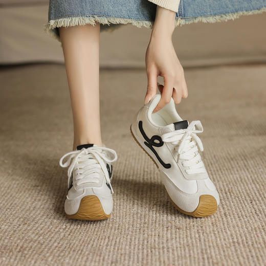 阿么手工女鞋2025新款超软阿甘鞋夏季透气平底系带运动休闲鞋1CM 商品图3