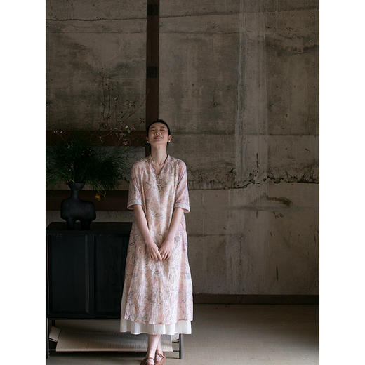 牧衣游原创 丝棉印染连衣裙夏轻薄柔软V领宽松文艺长裙 椒聊之实 商品图2