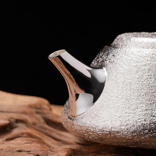 正山堂&故式联名 松泉映月正山石瓢纯银壶150cc 足银999银器手工锻造工艺 商品图5