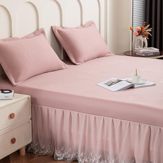 多喜爱 凉豆豆床裙三件套-云镜（灰/蓝/粉） 【可水洗机洗】【柔软可折叠】【凉感值0.28】【全方位包裹】 凉席子A类标准 有效抗菌 3D立体凉豆豆 商品图11