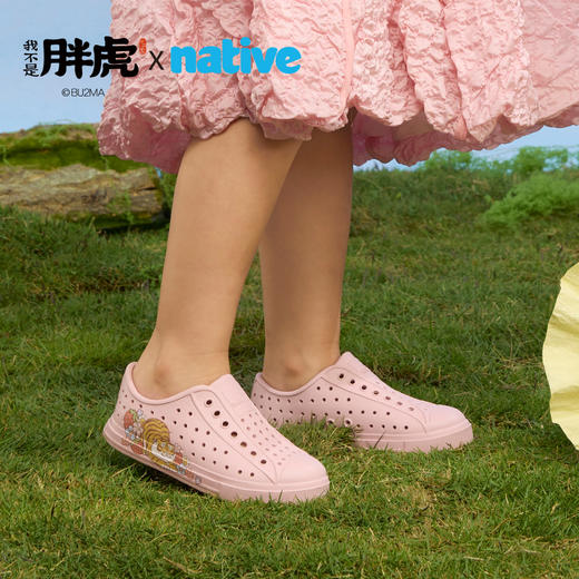 【亲子特价】native2025新款我不是胖虎联名款系列 亲子洞洞鞋男女同款 商品图1
