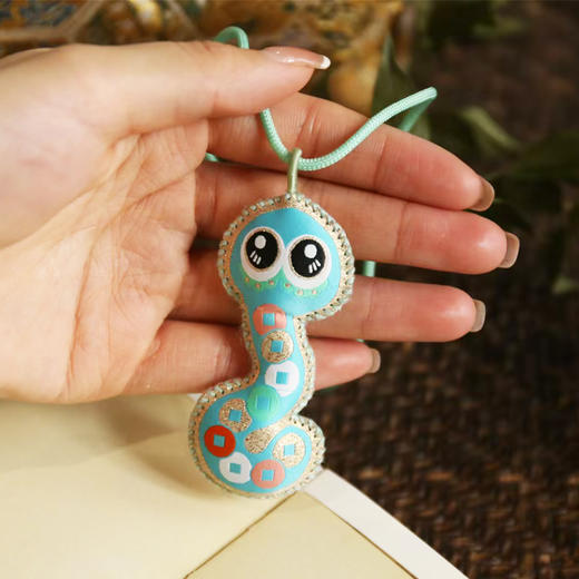 生肖蛇挂件吉祥物 画蛇添福葫芦 吉祥物挂件 商品图3
