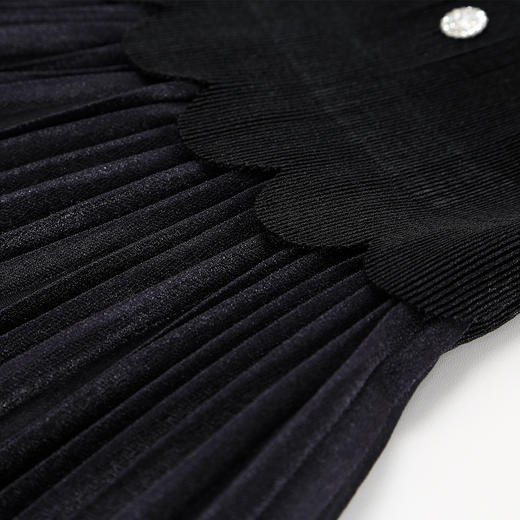 QF8342025新款法式浪漫压褶坑条修身显瘦可容大尺寸渐变连衣裙 商品图5